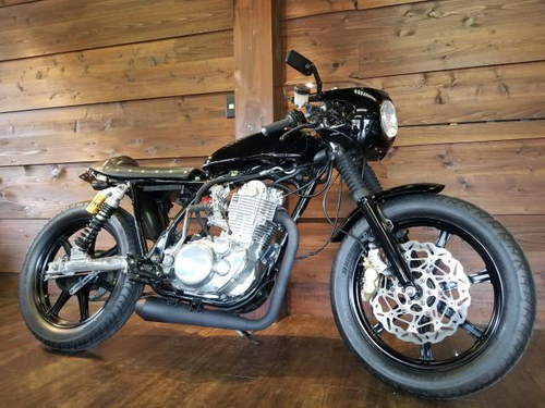ヤマハ SR400
