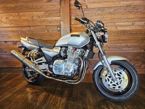 ヤマハ XJR1300