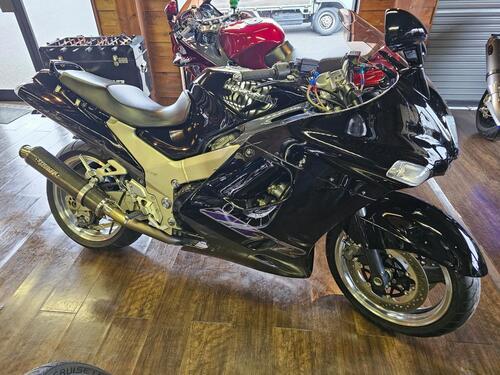 カワサキ ZZ-R1100 (69.0万円)