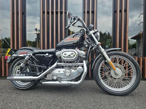 ハーレーダビッドソン XLH883 (135.0万円)